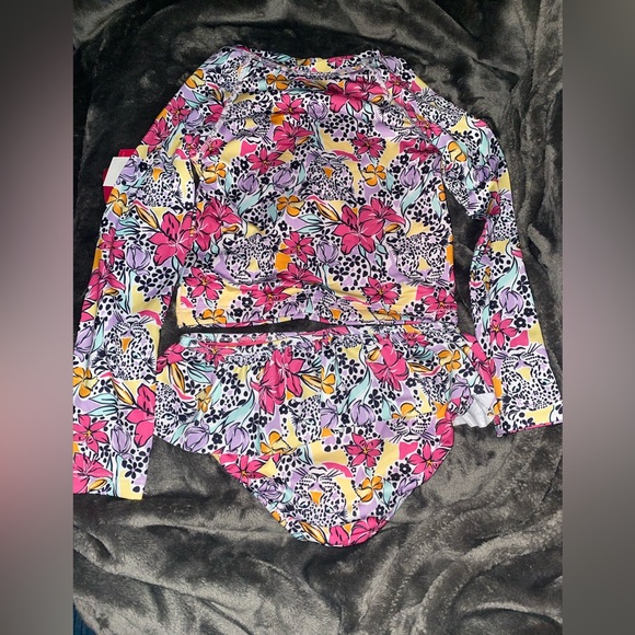 Vince Camuto Big Girls 2 Piece Tropical Print Swimsuit - Picture 2 of 3